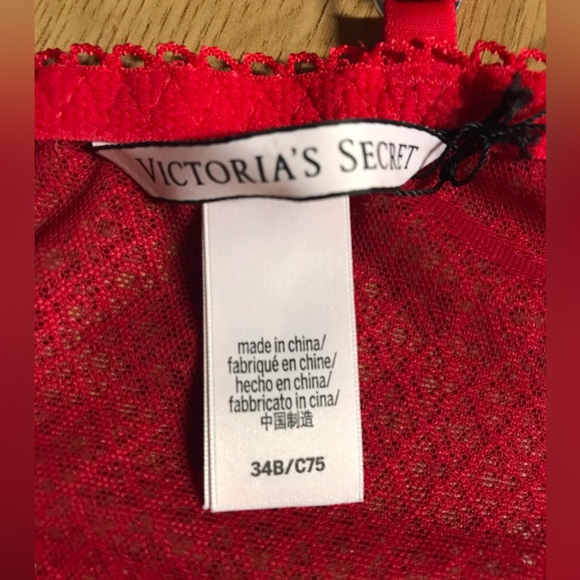 Victoria’s Secret red lace bustier - Picture 3 of 3